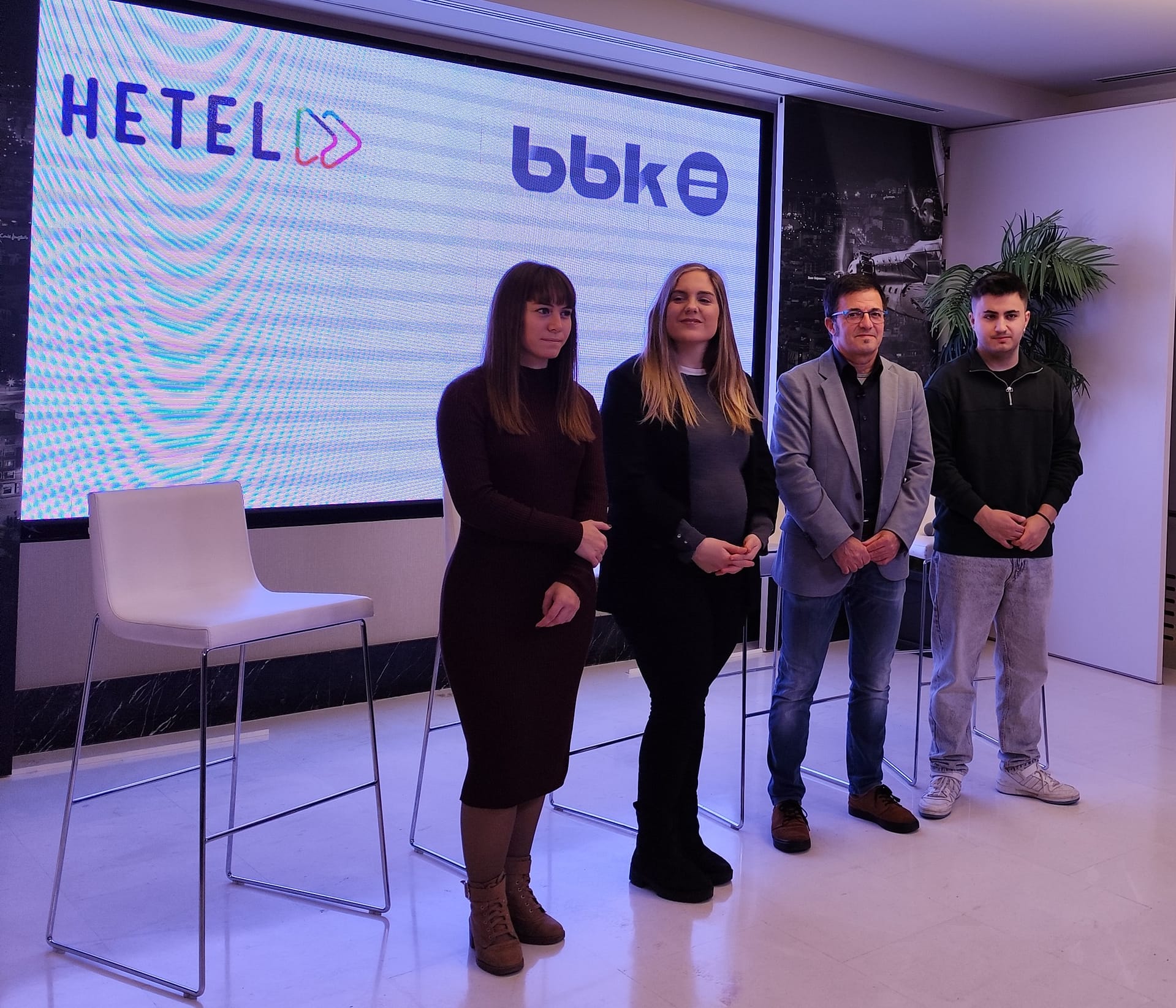 HETEL presenta el informe de la situación laboral de los ciclos formativos